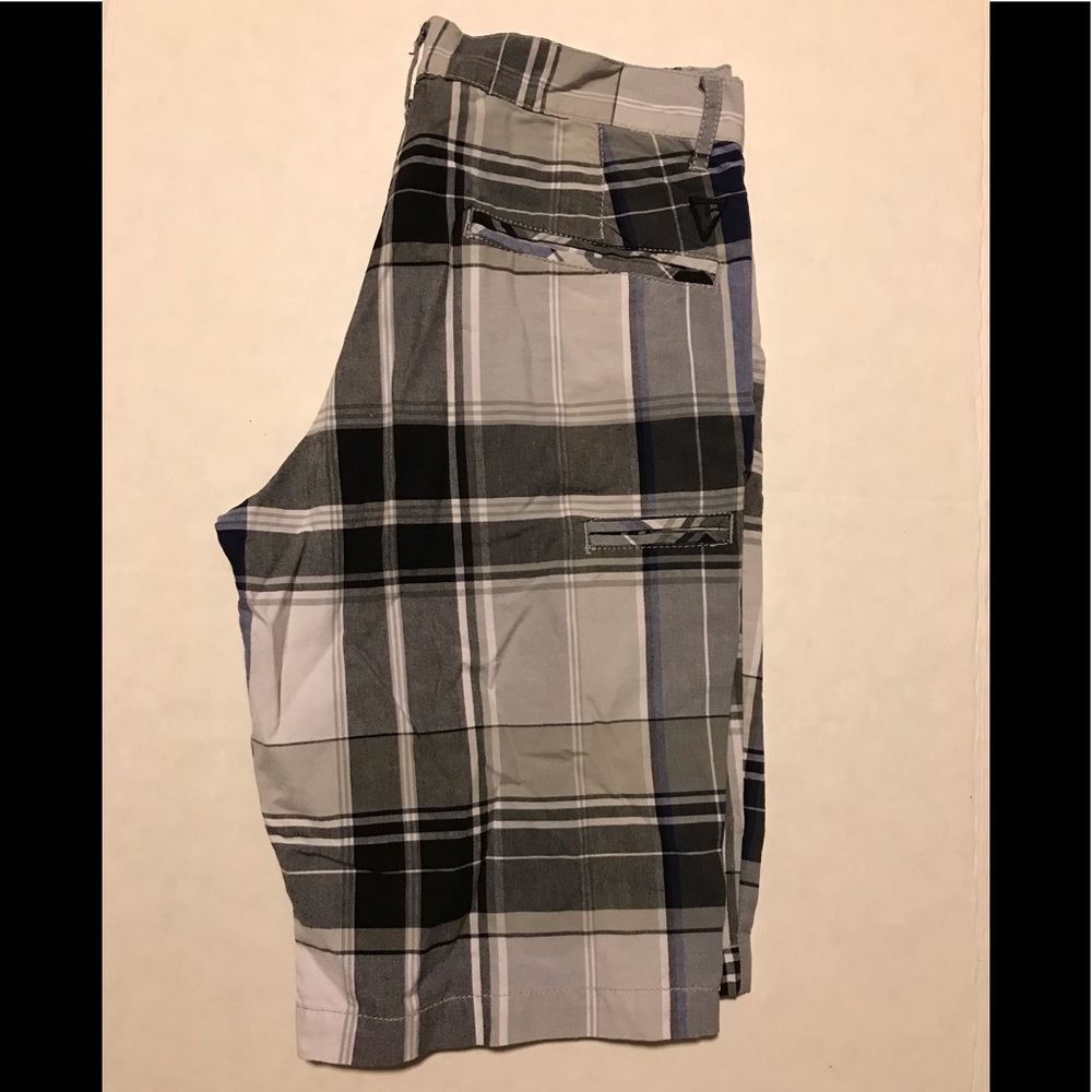Vurt men’s shorts gray plaid brand new